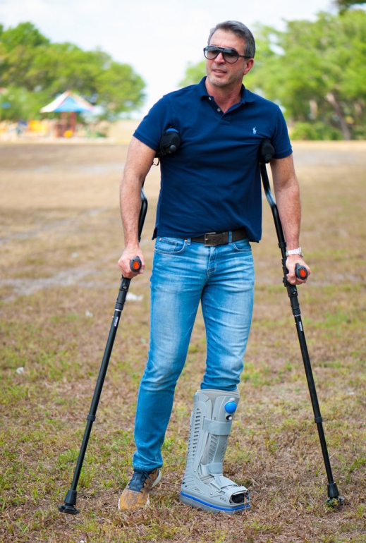 2 Ergoactives Ergobaum Dual Underarm Crutches (Pair)